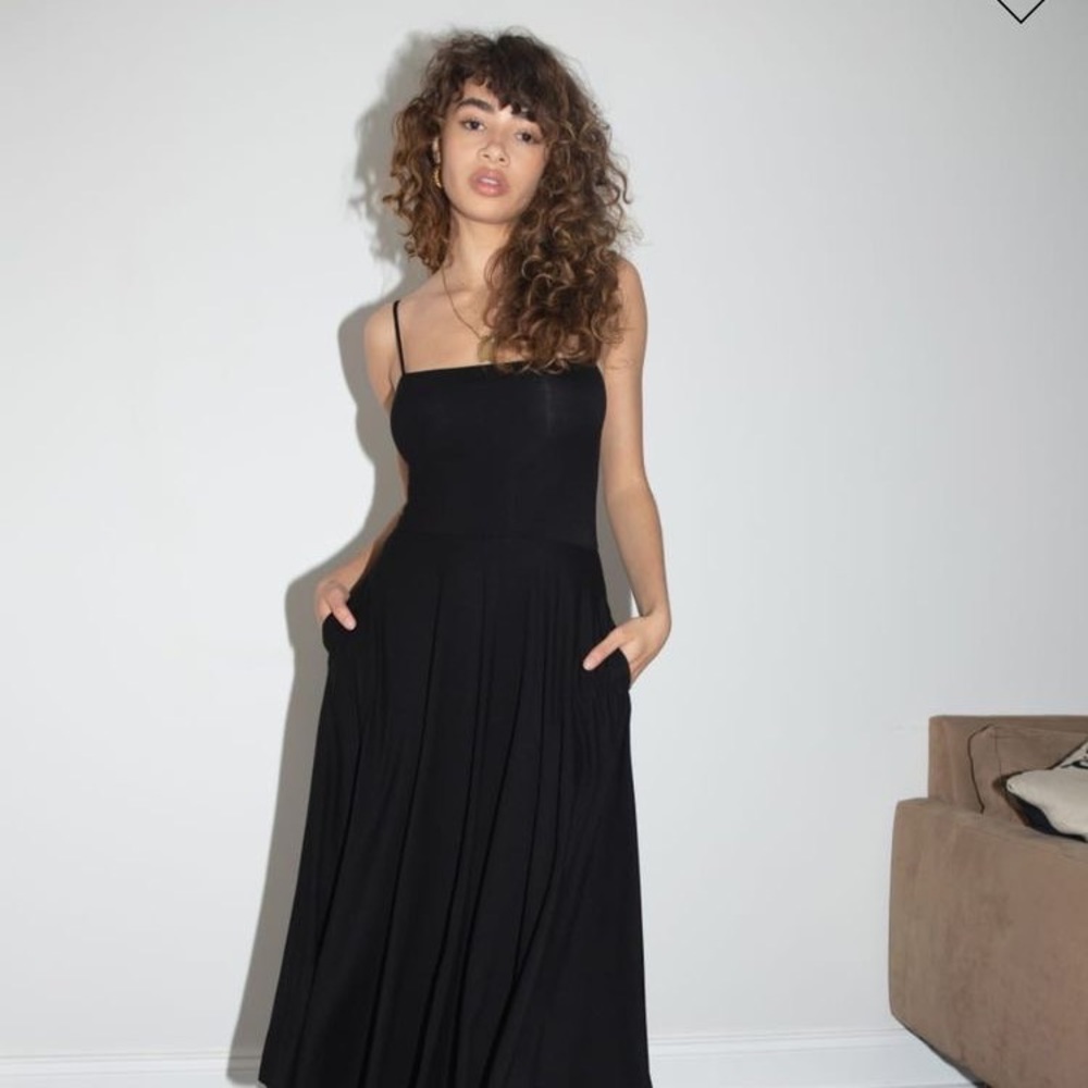 ISO reformation Marianna or Bettie  midi dress